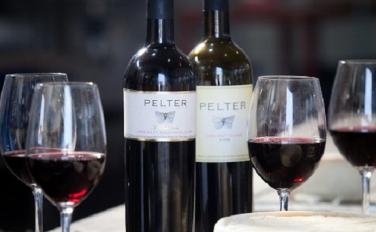 PELTER WINERY / יין T selection